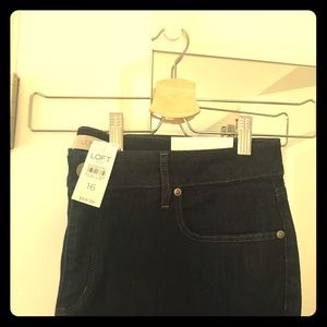 LOFT Curvy Skinny Ankle Jeans in Dark Rinse